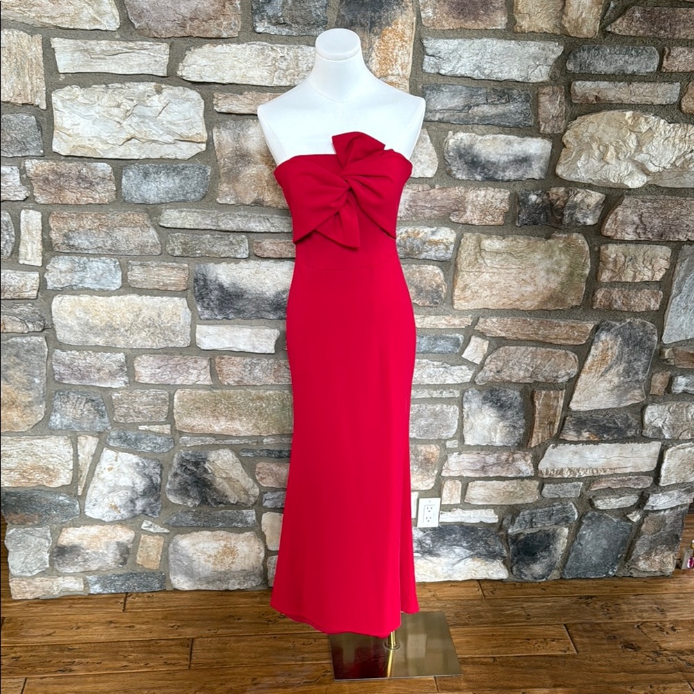 Elegant Red Strapless Dress